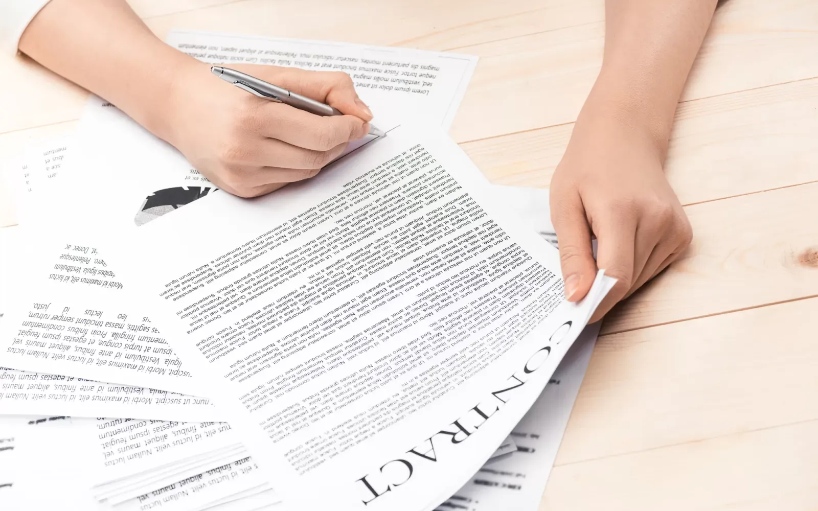 Contracts Attorney | Understanding Contracts | Safeguarding Your Interests