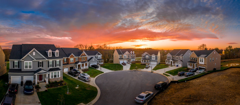 Real Estate Attorney vs Realtor in New York